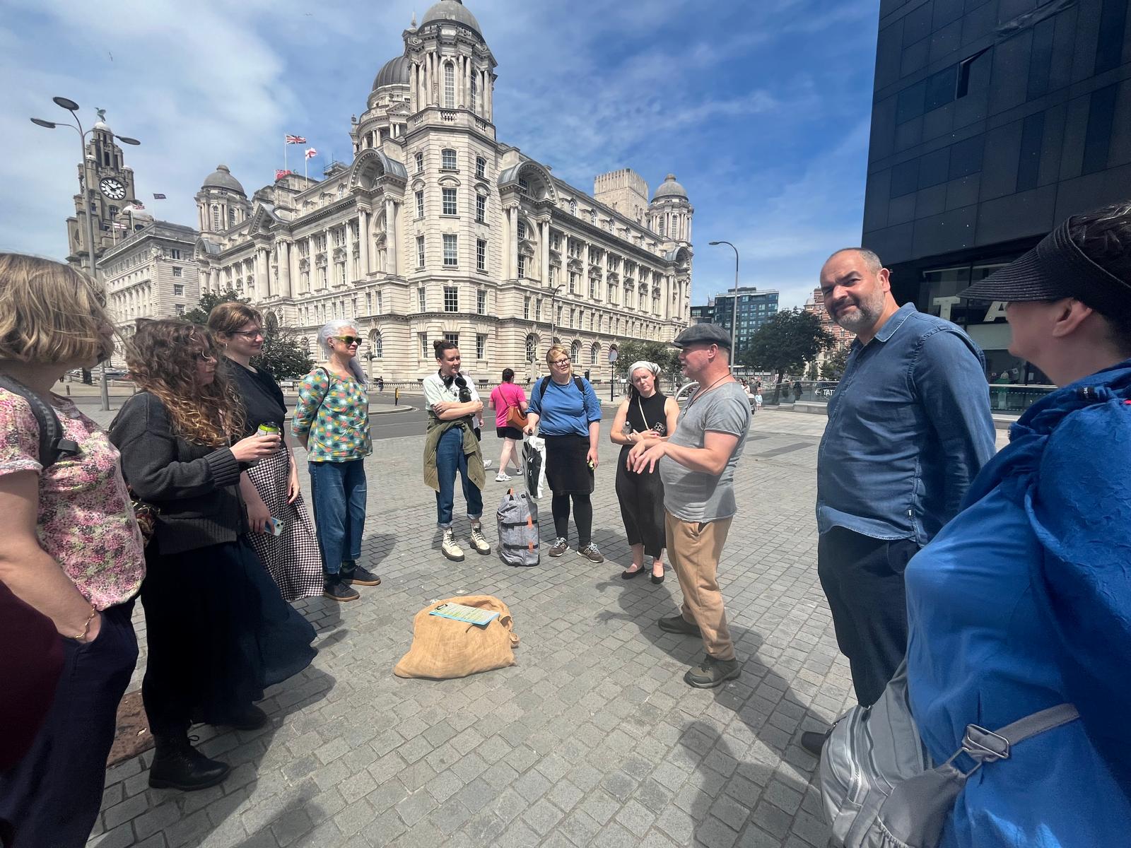 Walking tour: The Merchants & The Masterpiece
